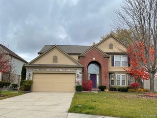 15117 Mill Creek, Sterling Heights, MI 48312