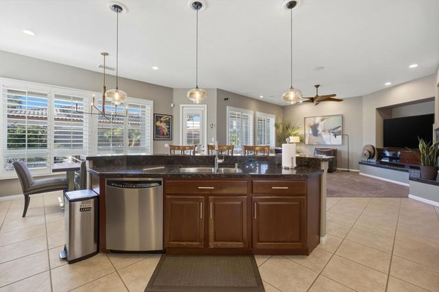 36297 Da Vinci Drive, Cathedral City, CA 92234