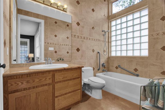 21405 Whispering Pines, Humble, TX 77338