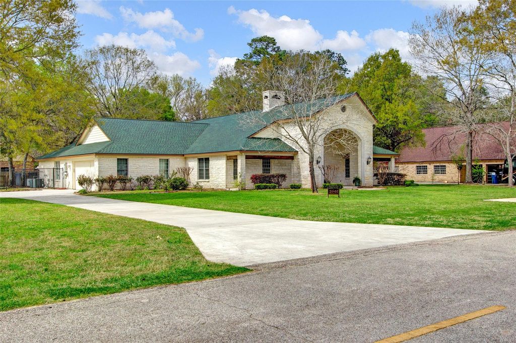 21405 Whispering Pines, Humble, TX 77338