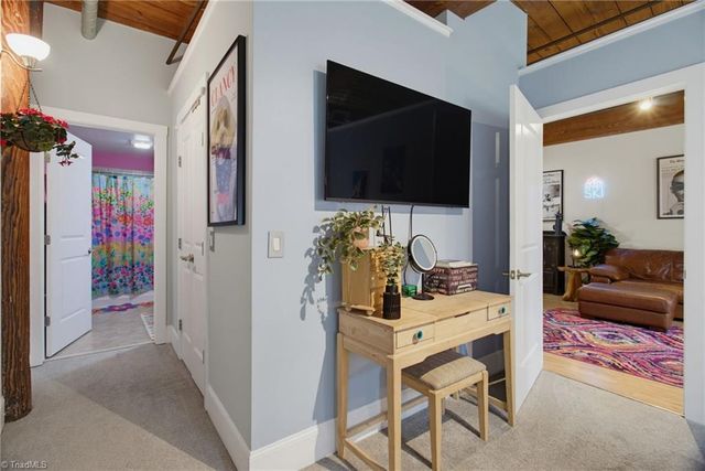 836 Oak Street 306, Winston-salem, NC 27101