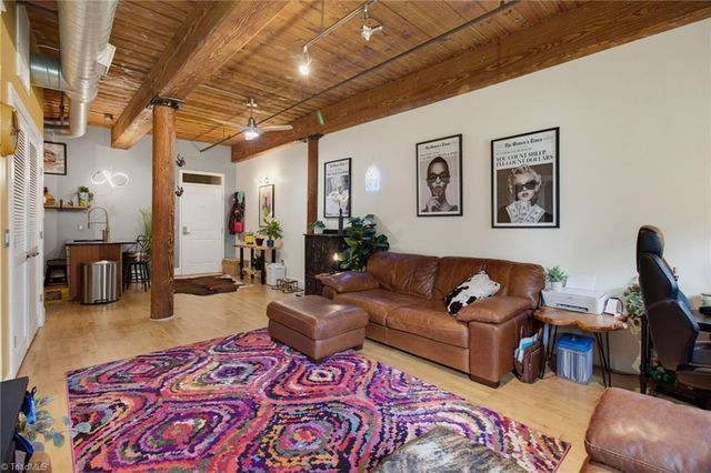 836 Oak Street 306, Winston-salem, NC 27101