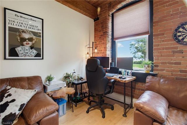 836 Oak Street 306, Winston-salem, NC 27101