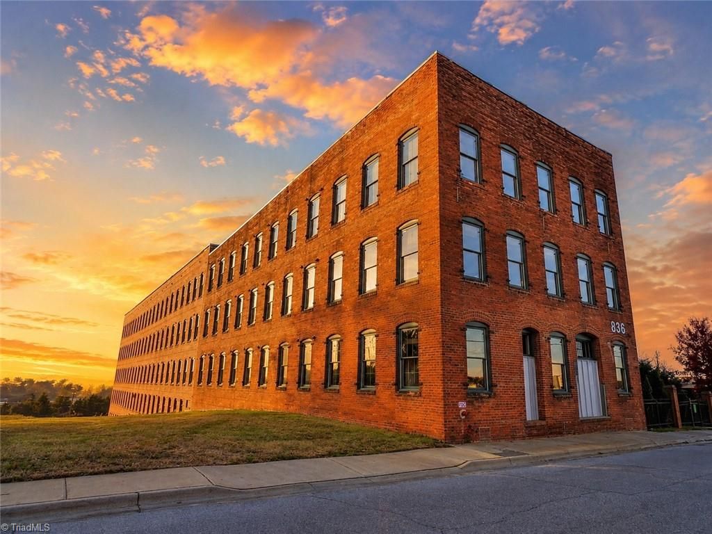 836 Oak Street 306, Winston-salem, NC 27101