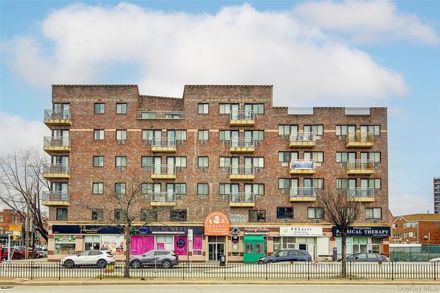 84-05 Queens Boulevard 5C, Elmhurst, NY 11373