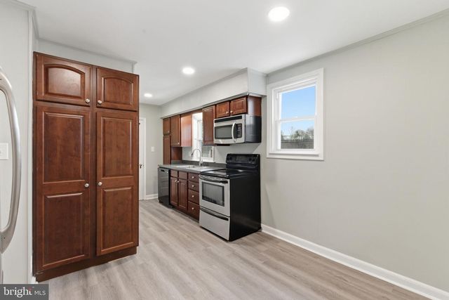 181 FRIENDSHIP RD, Drexel Hill, PA 19026