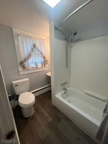 15 Fisk St, Belvidere Twp., NJ 07823