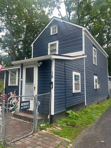 15 Fisk St, Belvidere Twp., NJ 07823