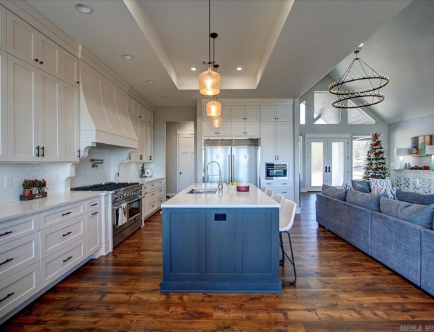 255 Falcon Ridge Trl, Hot Springs Village, AR 71909