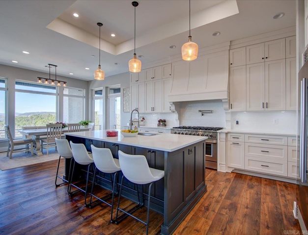 255 Falcon Ridge Trl, Hot Springs Village, AR 71909