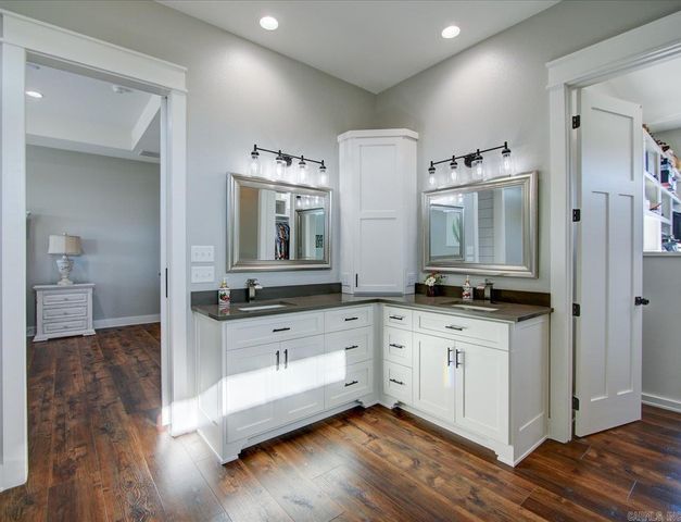 255 Falcon Ridge Trl, Hot Springs Village, AR 71909