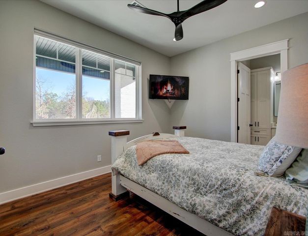 255 Falcon Ridge Trl, Hot Springs Village, AR 71909