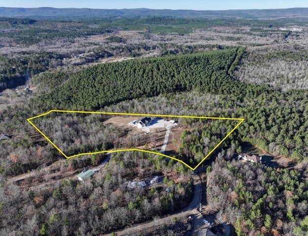 255 Falcon Ridge Trl, Hot Springs Village, AR 71909