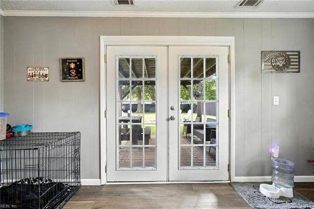 525 Stockton ST, Hampton, VA 23669