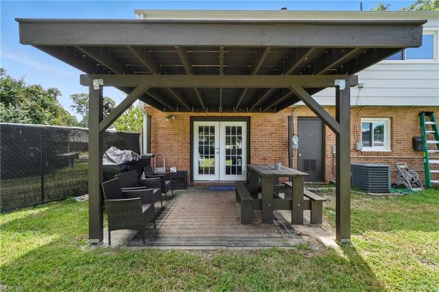 525 Stockton ST, Hampton, VA 23669