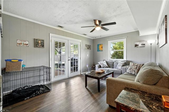 525 Stockton ST, Hampton, VA 23669