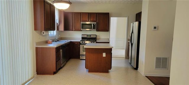 314 Stone Valley Crossing, Canton, GA 30114