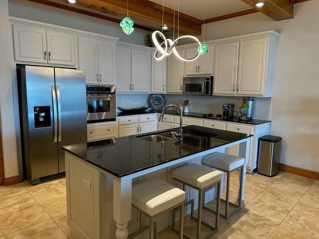 57425 East Hwy 125 2031, Monkey Island, OK 74331