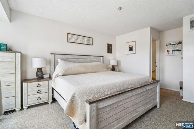 1317 Paddington Road, Mahwah, NJ 07430