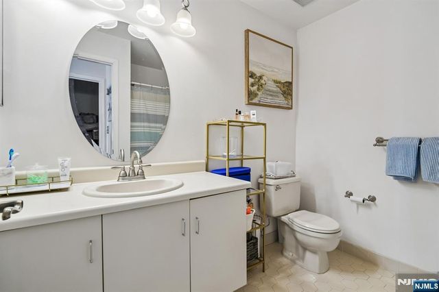 1317 Paddington Road, Mahwah, NJ 07430