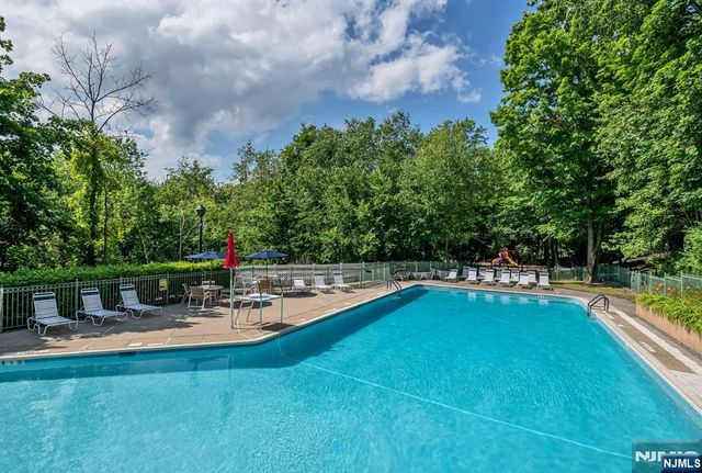 1317 Paddington Road, Mahwah, NJ 07430