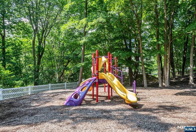 1317 Paddington Road, Mahwah, NJ 07430