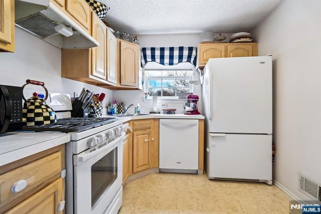 1317 Paddington Road, Mahwah, NJ 07430