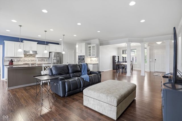 13283 Moscato Street, Fishers, IN 46037