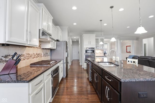 13283 Moscato Street, Fishers, IN 46037