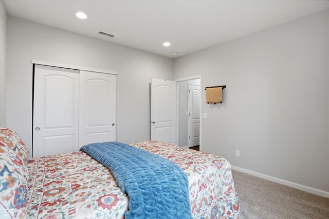 13283 Moscato Street, Fishers, IN 46037