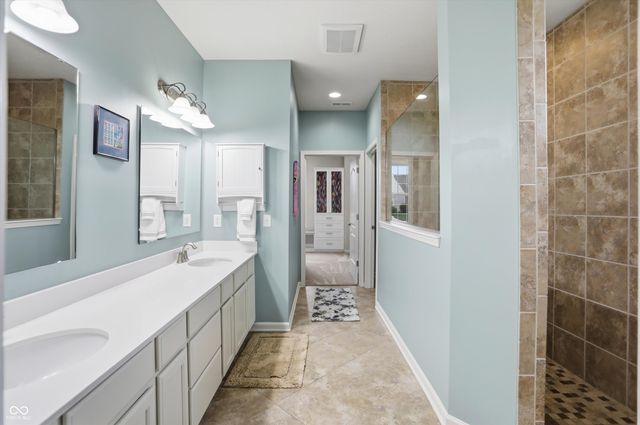 13283 Moscato Street, Fishers, IN 46037