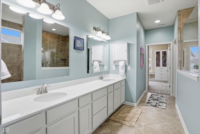 13283 Moscato Street, Fishers, IN 46037