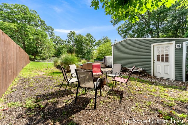 16837 Ferry Street, Ferrysburg City, MI 49456
