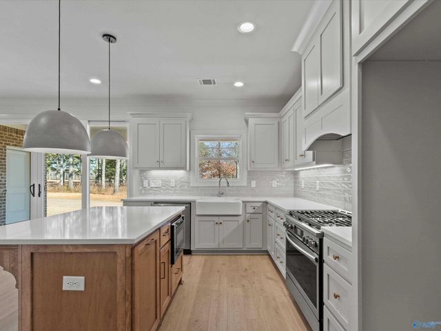 22040 Mulligan Parkway, Athens, AL 35613