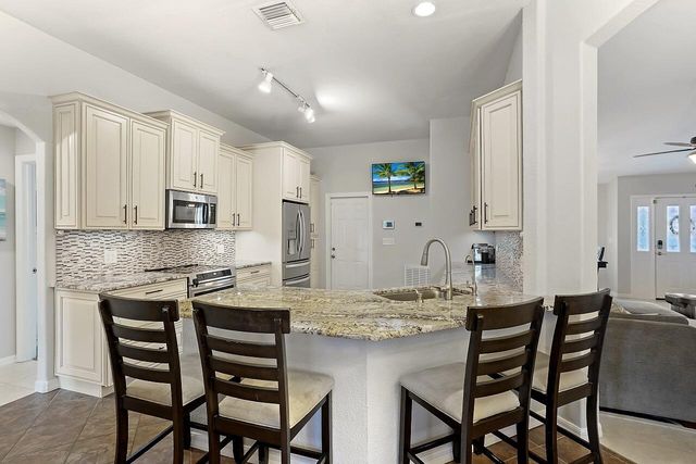 8015 97th Court, Vero Beach, FL 32967