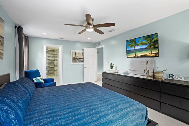 8015 97th Court, Vero Beach, FL 32967