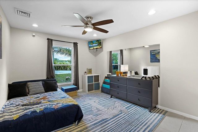 8015 97th Court, Vero Beach, FL 32967