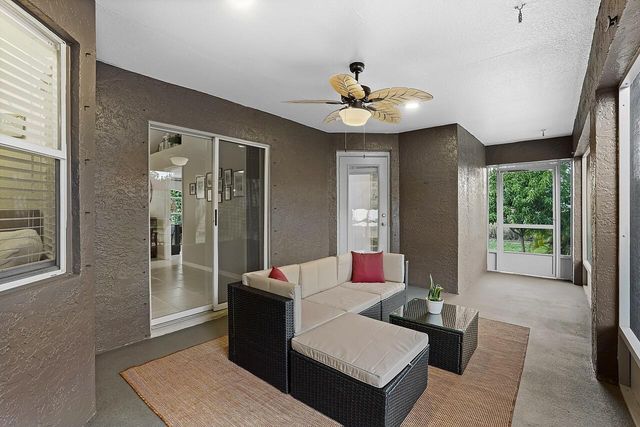 8015 97th Court, Vero Beach, FL 32967