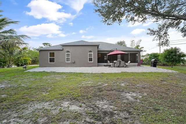 8015 97th Court, Vero Beach, FL 32967