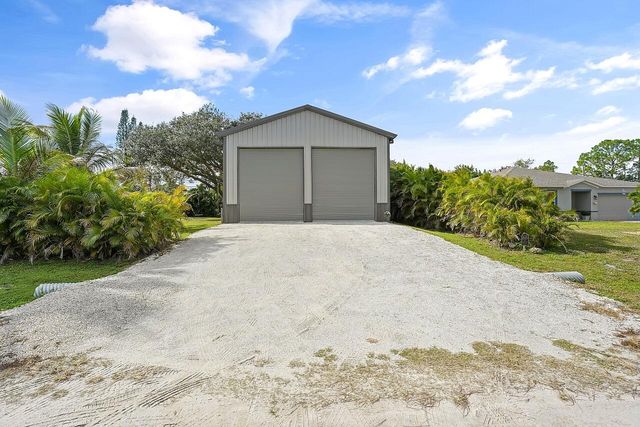 8015 97th Court, Vero Beach, FL 32967