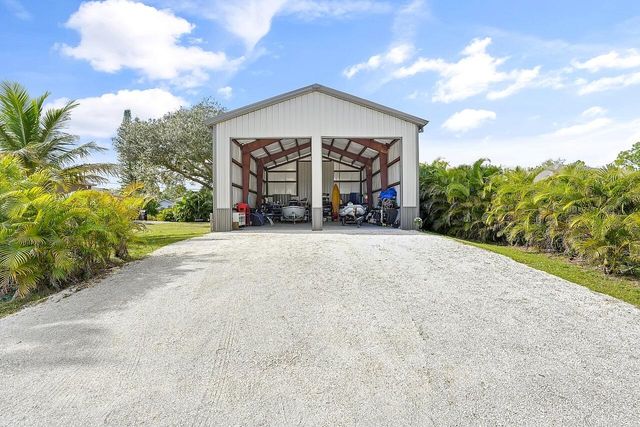 8015 97th Court, Vero Beach, FL 32967