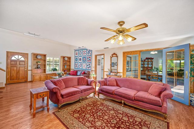 14470 Riva Ridge Cir, Auburn, CA 95602