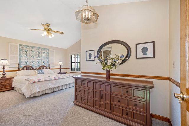 14470 Riva Ridge Cir, Auburn, CA 95602