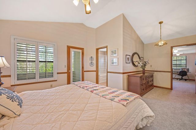 14470 Riva Ridge Cir, Auburn, CA 95602