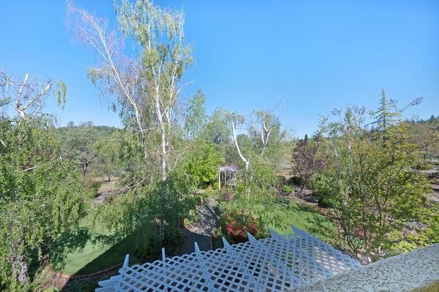 14470 Riva Ridge Cir, Auburn, CA 95602