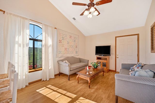 14470 Riva Ridge Cir, Auburn, CA 95602