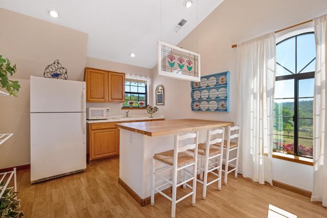 14470 Riva Ridge Cir, Auburn, CA 95602