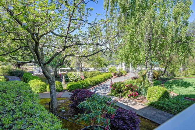 14470 Riva Ridge Cir, Auburn, CA 95602