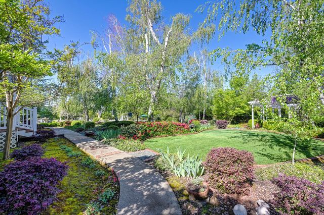 14470 Riva Ridge Cir, Auburn, CA 95602