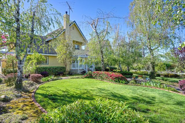 14470 Riva Ridge Cir, Auburn, CA 95602